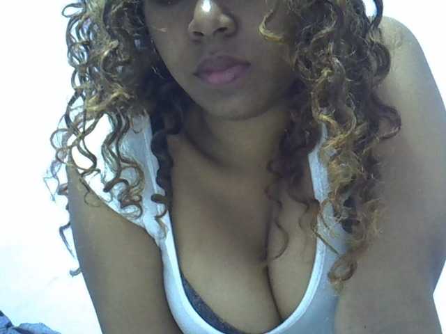 Aryah live cam on BongaCams