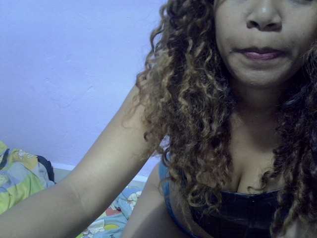 Aryah live cam on BongaCams