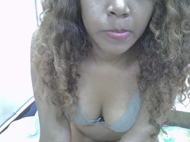 Aryah live cam on BongaCams