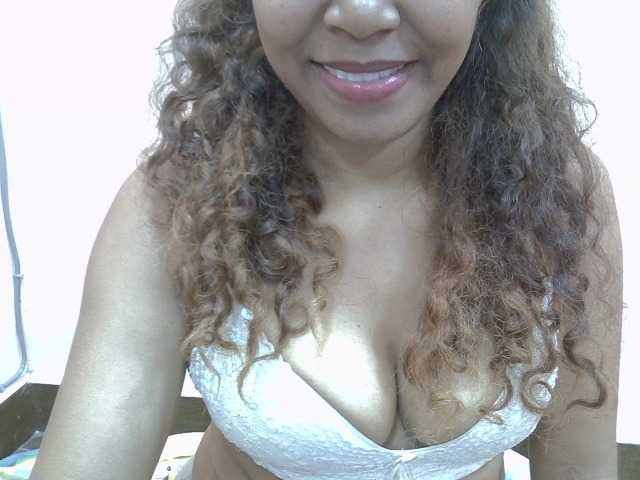 Aryah live cam on BongaCams