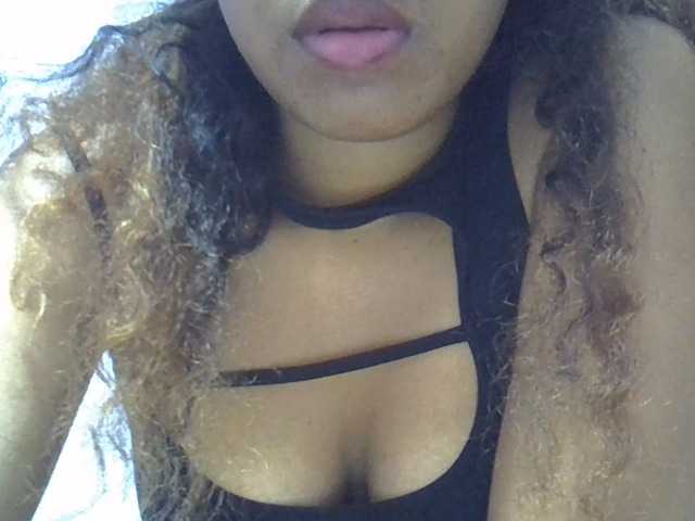 Aryah live cam on BongaCams