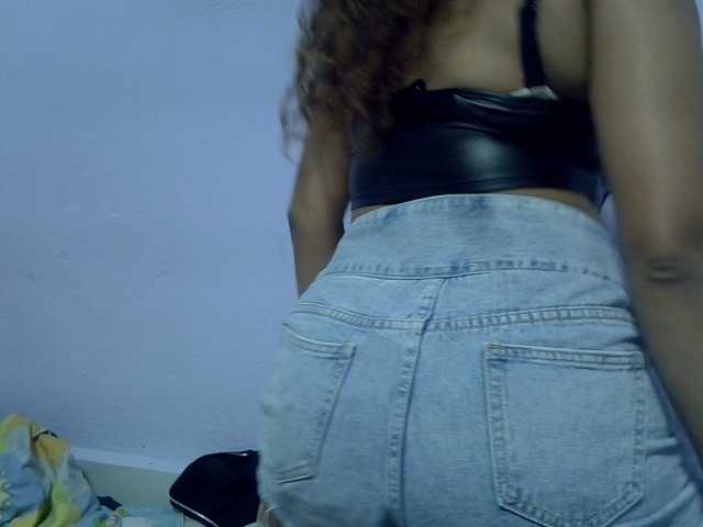Aryah live cam on BongaCams