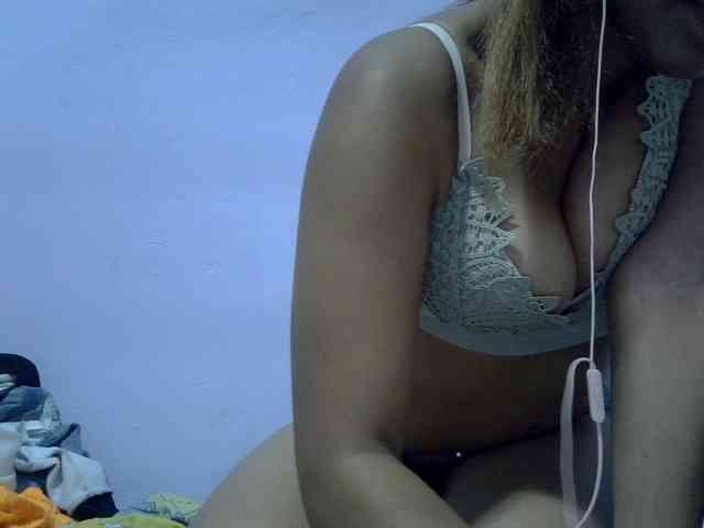 Aryah webcam