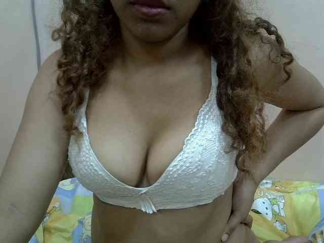 Aryah webcam