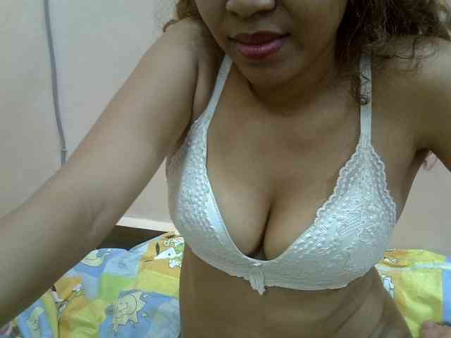 Aryah webcam