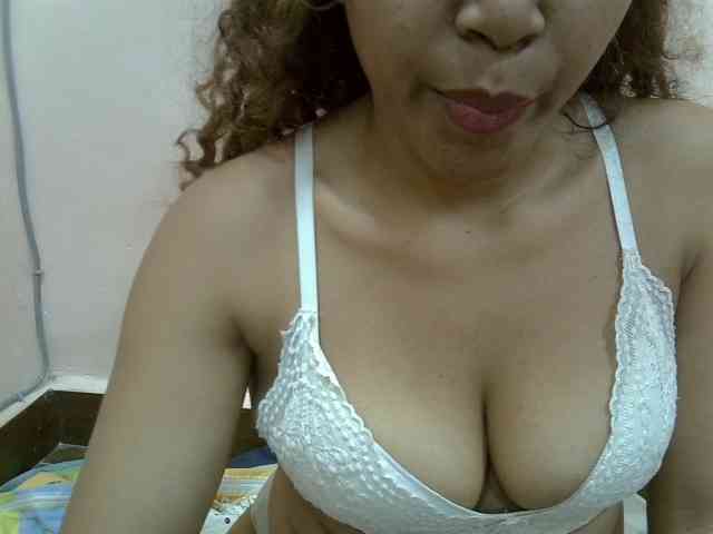 Aryah webcam