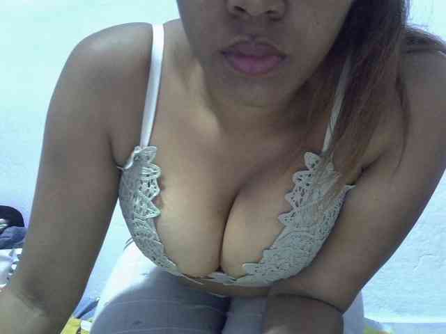 Aryah webcam