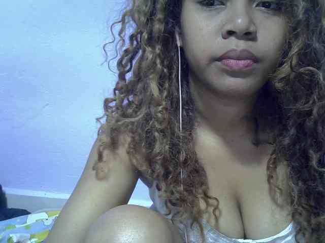 Aryah webcam