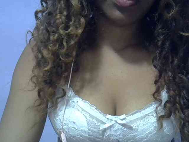 Aryah webcam