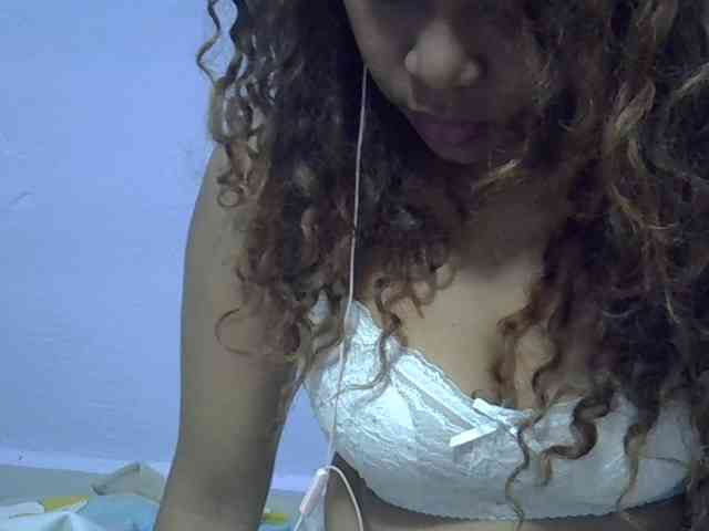 Aryah webcam