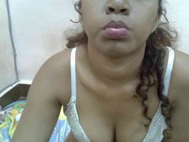 Aryah webcam