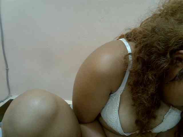 Aryah webcam