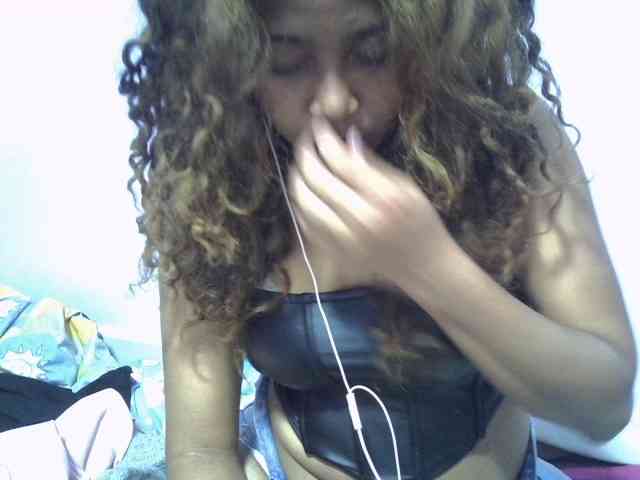 Aryah webcam