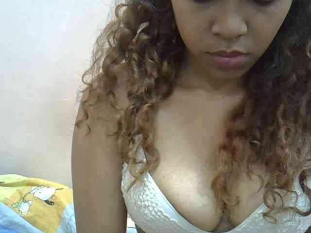 Aryah webcam