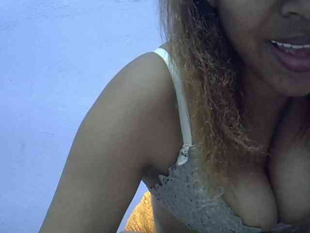 Aryah webcam