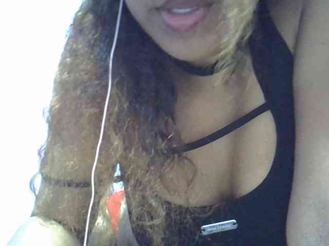 Aryah webcam