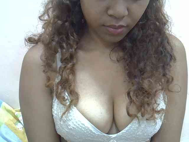 Aryah webcam