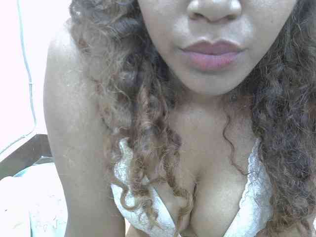 Aryah webcam