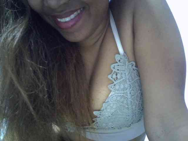 Aryah webcam