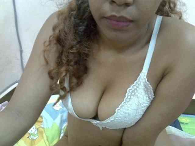 Aryah webcam
