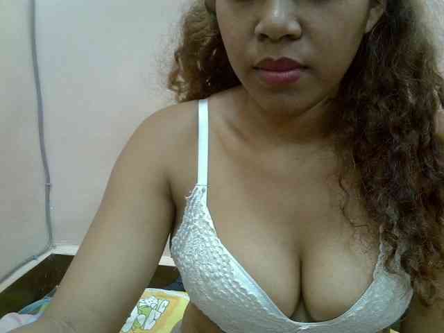 Aryah webcam
