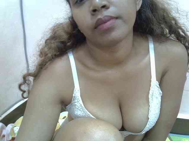 Aryah webcam