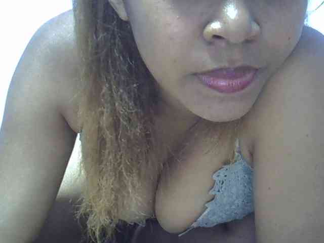 Aryah webcam