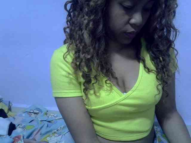 Aryah webcam