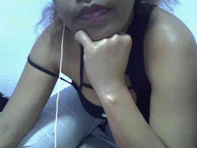 Aryah webcam
