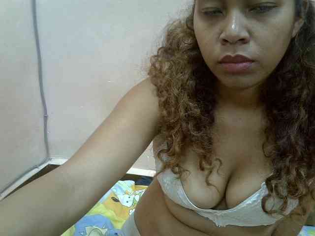 Aryah webcam