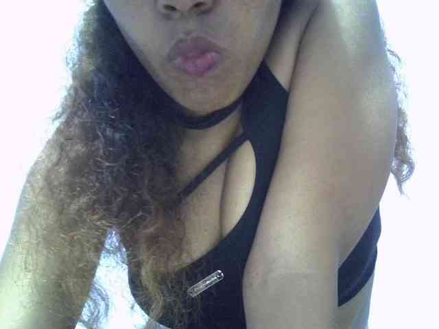 Aryah webcam