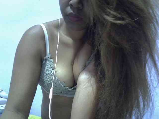 Aryah webcam