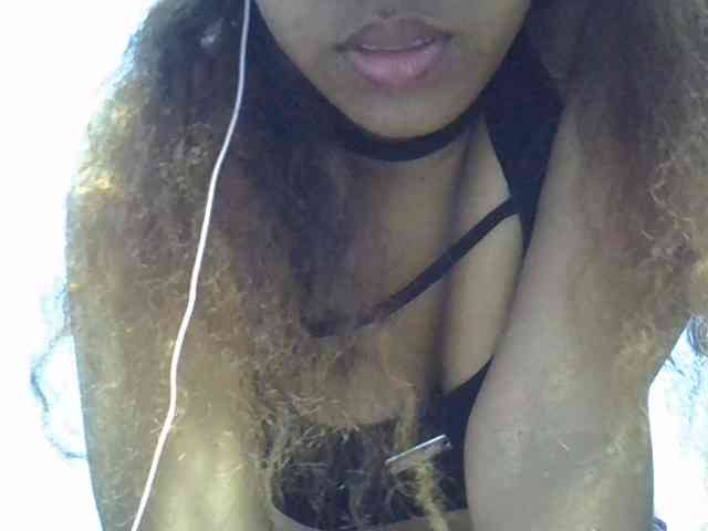 Aryah webcam