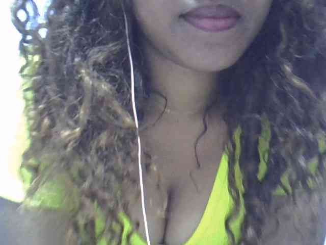 Aryah webcam