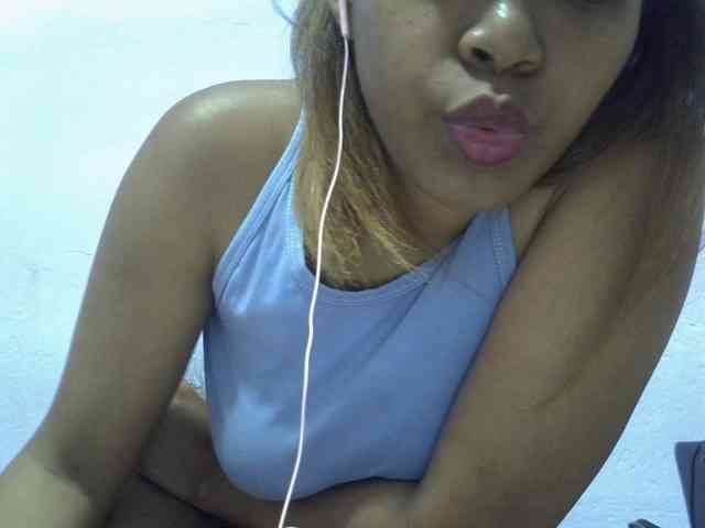 Aryah webcam