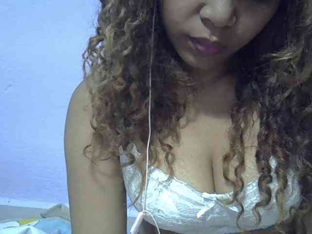 Aryah webcam