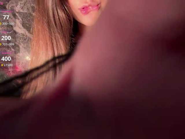Alishaaaa live cam on BongaCams