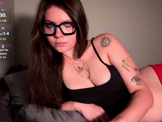 Alishaaaa live cam on BongaCams