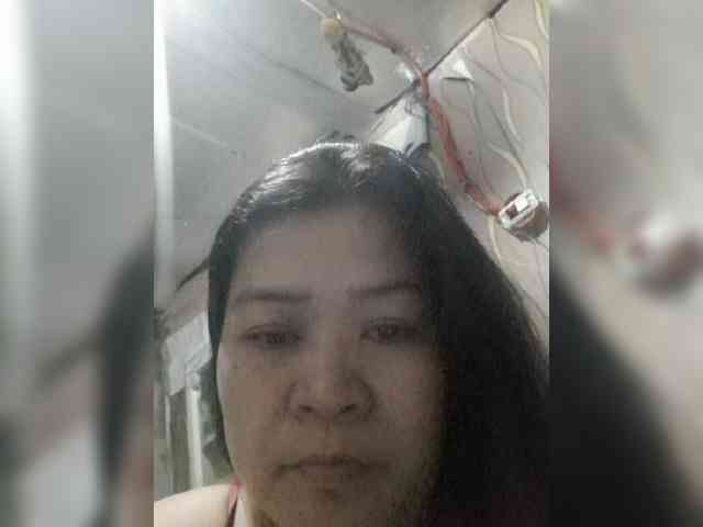 pinaysinglemom's live room