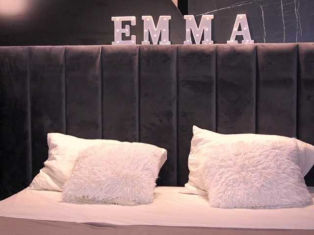 Emawill live cam on BongaCams