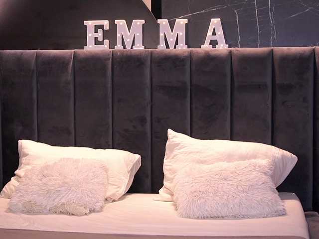 Emawill live cam on BongaCams