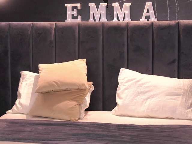 Emawill live cam on BongaCams