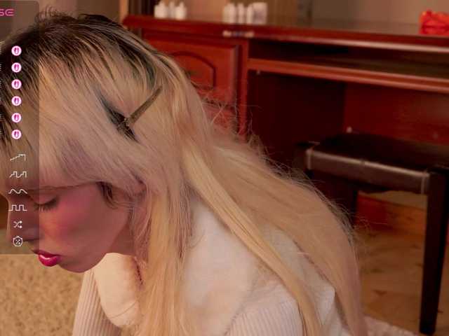 PamelamyDreamysEsmonde live cam preview