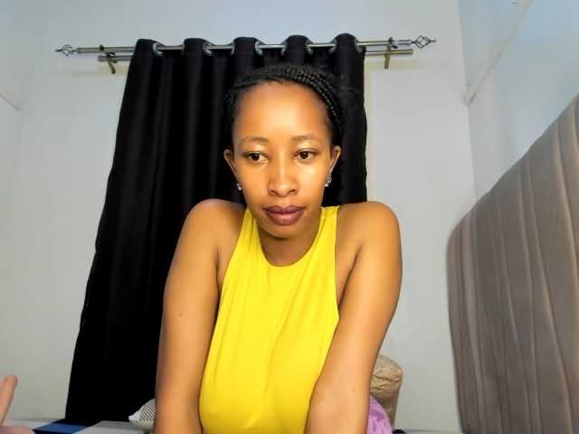 kinkylexi live cam on BongaCams