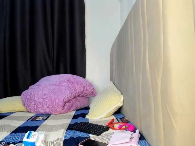 kinkylexi live cam preview