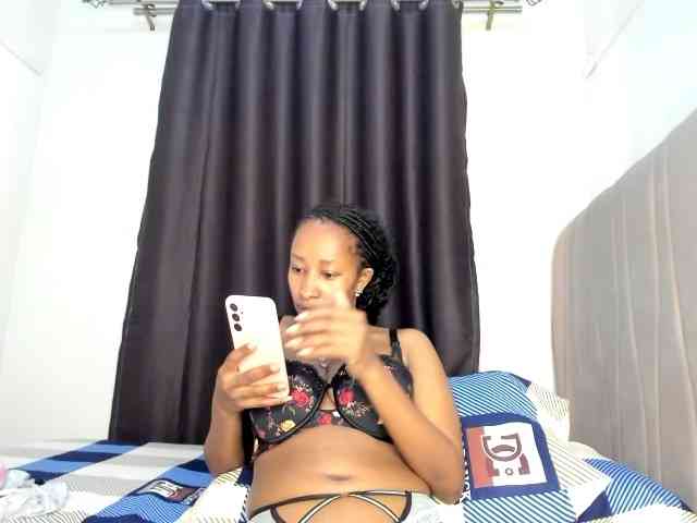 kinkylexi webcam