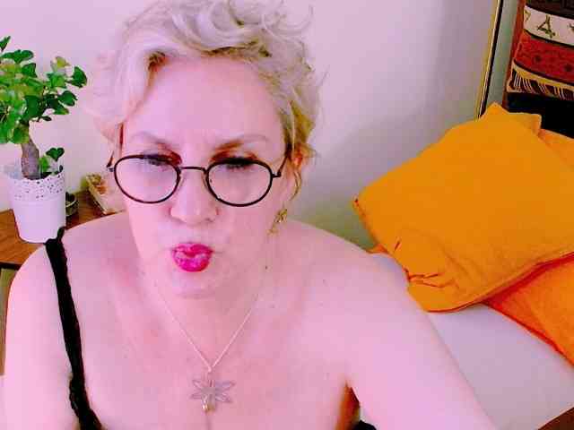 Modella: IrisMilano