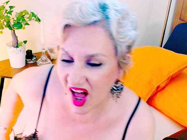 Modella: IrisMilano