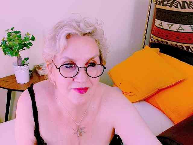 Modella: IrisMilano