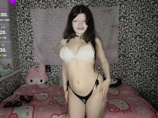 FrirenLovv live cam on BongaCams